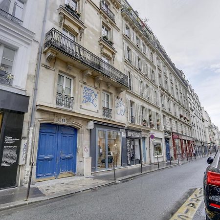 Apartamento Spacious Bright Split Level Flat In The Fashionable Marais París Exterior foto